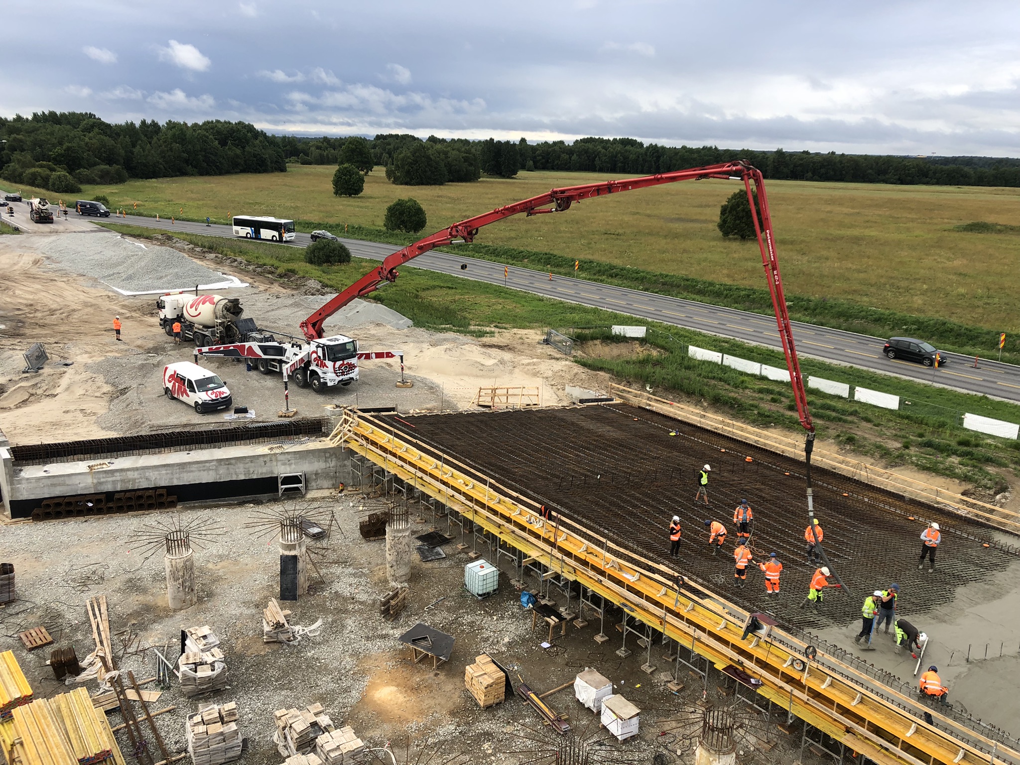 Concrete Work on the Tallinn-Tartu-Võru-Assaku-Rail Baltica Road Viaduct