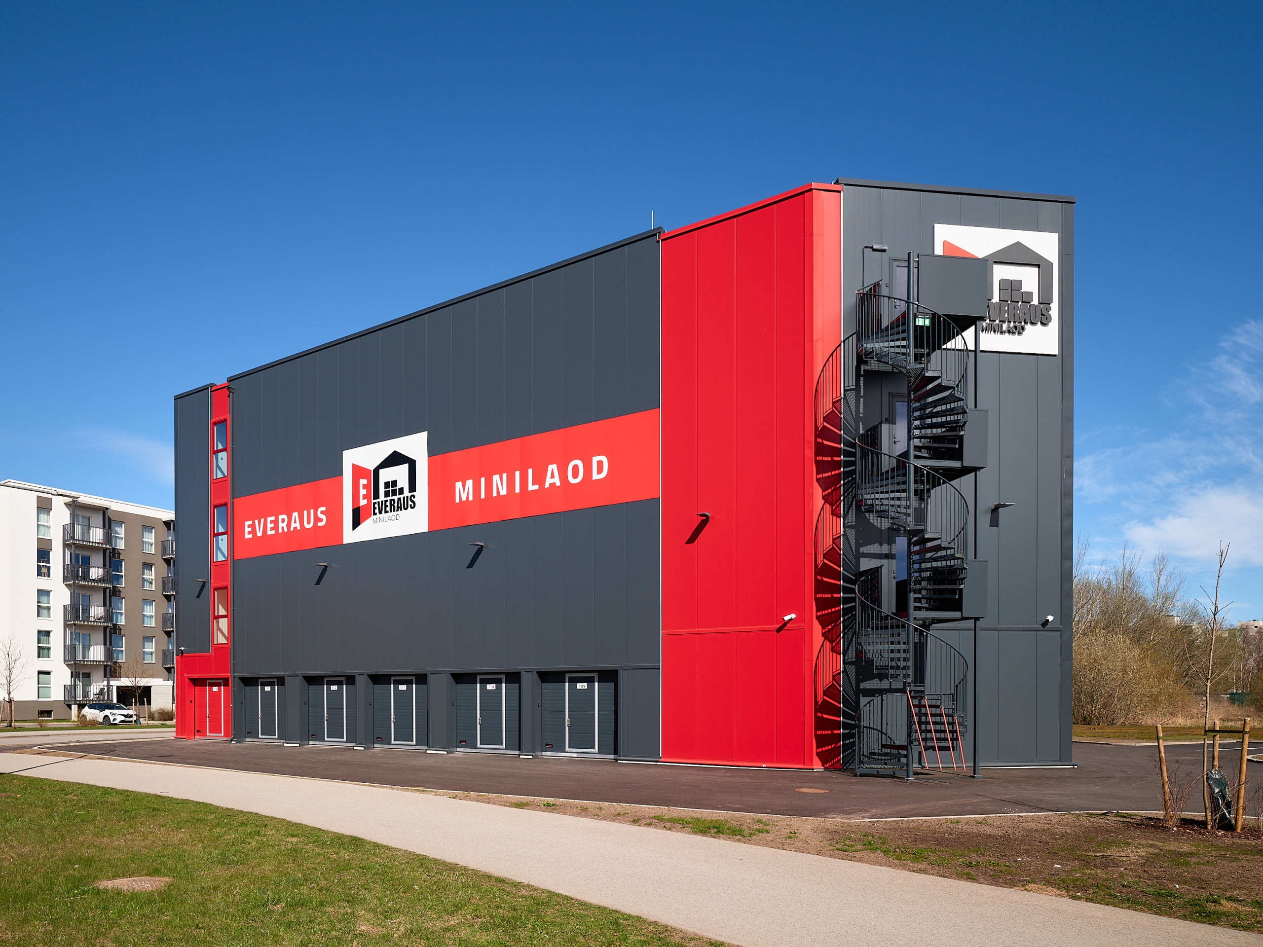 Warehouse with Mini-Storage Units