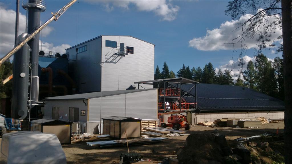 Assembly of steel structures and installation of roofing for the Leppävirta boiler house and reception building