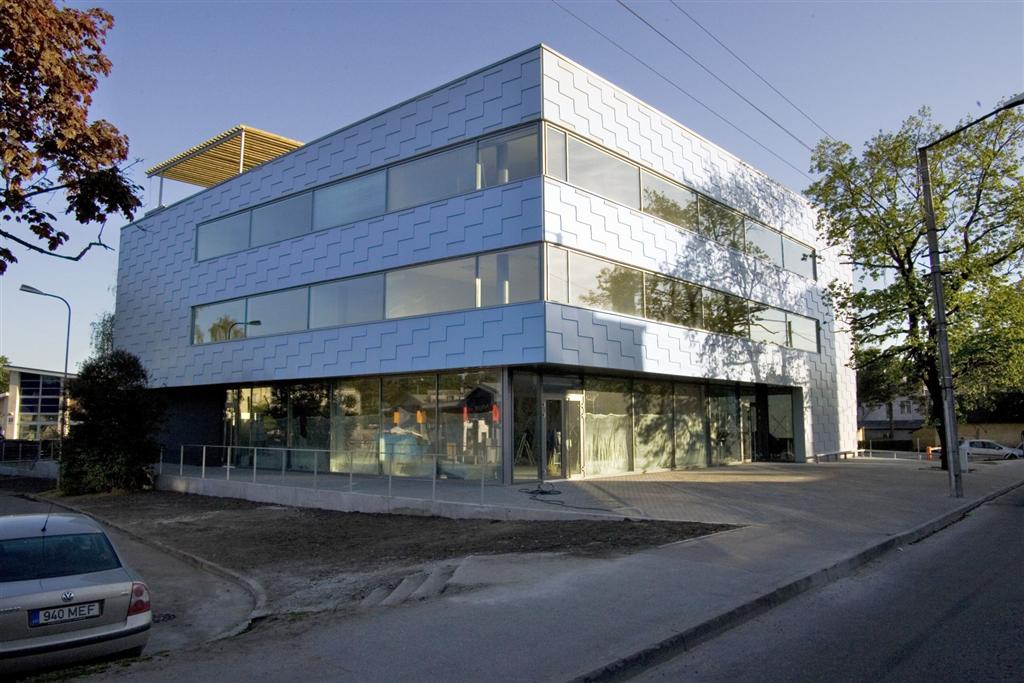Office building at 153 Pärnu Road in Tallinn